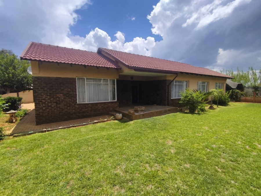 3 Bedroom Property for Sale in Stilfontein Ext 4 North West
